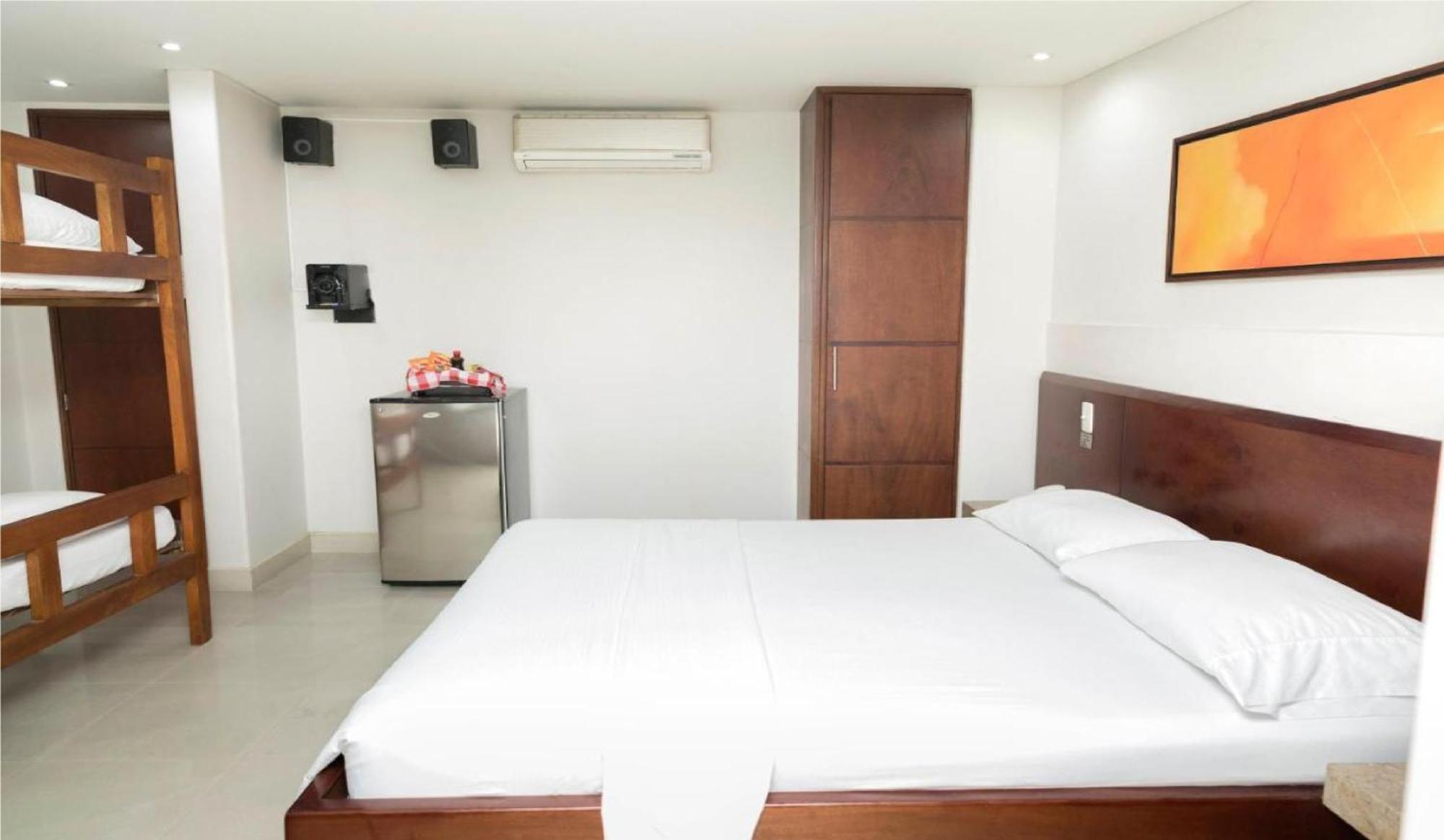 Hotel Romanza Medellin Exterior photo