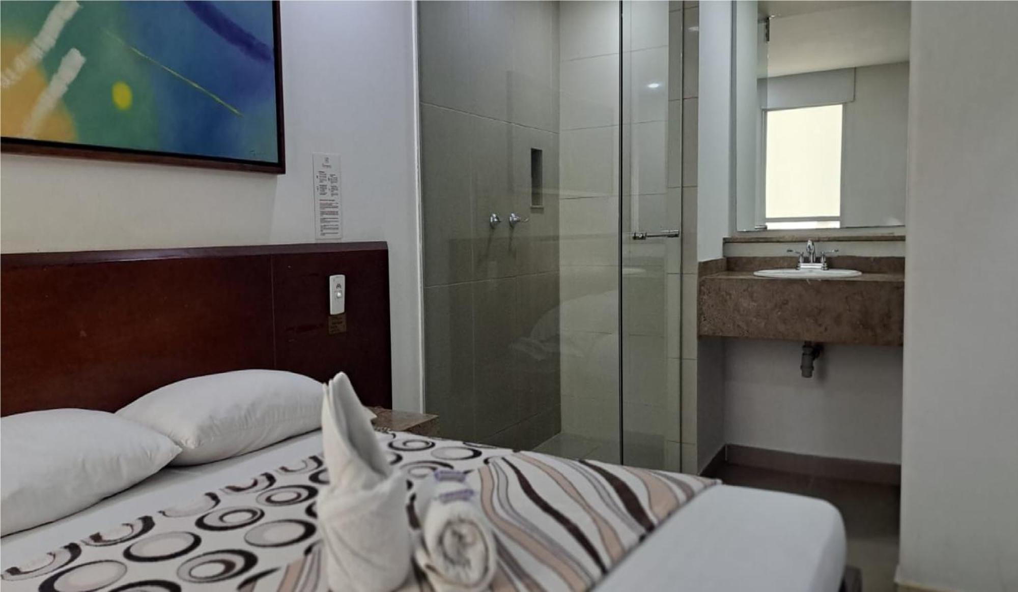 Hotel Romanza Medellin Exterior photo