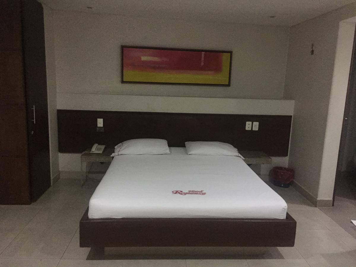 Hotel Romanza Medellin Exterior photo